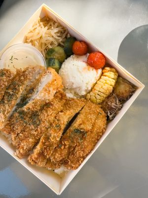 Komeya No Bento by null