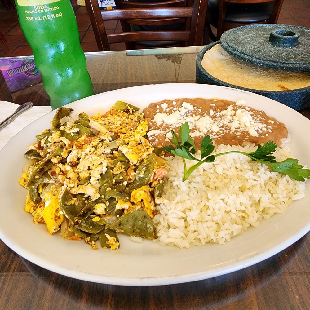 El Jacalito - Huevos ranchero with nopales and Mexican squirt soda - Mexican Near Me - Lomita, California