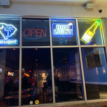Manhattan's Bar & Grill - Sports Bars Near Me - Mount Pleasant, South Carolina Manhattan's Bar & Grill - Sports Bars Near Me - Mount Pleasant, South Carolina