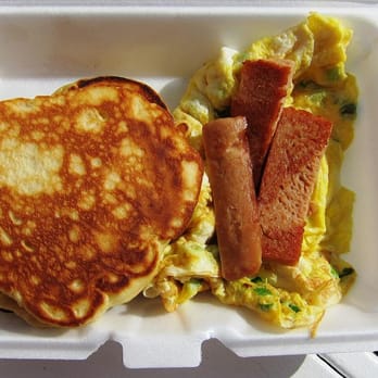 Big D's Grub Truck - Breakfast! Spanish omelet with tomatoes, peppers, onions, and choice of meat (I had spam) - Asian Fusion Near Me - New York, New York