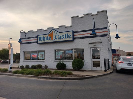 White Castle by null
