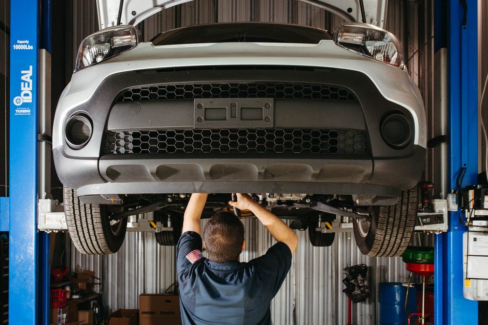 ACE TOTAL CAR CARE VALRICO Updated September 2024 2114 Jelane Dr