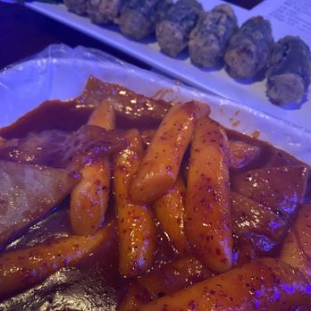 JJAN - Spicy rice cake and seaweed rolls - Gastropubs Near Me - Los Angeles, California JJAN - Spicy rice cake and seaweed rolls - Gastropubs Near Me - Los Angeles, California