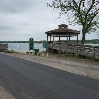 Isle View Park - Taking a walk - Parks Near Me - Tonawanda, New York Isle View Park - Taking a walk - Parks Near Me - Tonawanda, New York