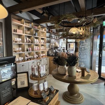 Max Chocolatier - Chocolatiers & Shops Near Me - Luzern, LU