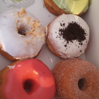 SuzyQ Doughnuts Hintonburg - Macha, cookies and cream, raspberry, coconut - Donuts Near Me - Ottawa, Ontario SuzyQ Doughnuts Hintonburg - Macha, cookies and cream, raspberry, coconut - Donuts Near Me - Ottawa, Ontario
