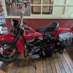 Estes-Winn Antique Car Museum