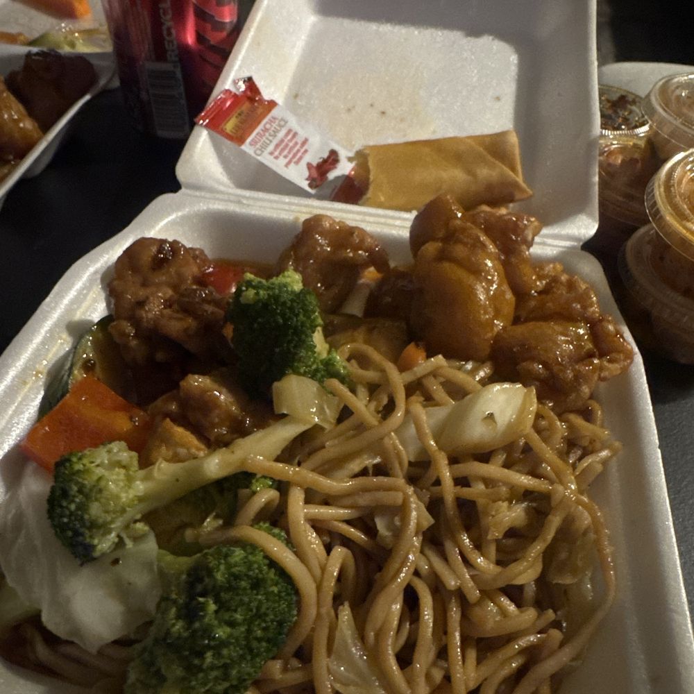 Seoul Express - Picture doesn't do justice but it's amazing. Please try it - Korean Near Me - Sacramento, California