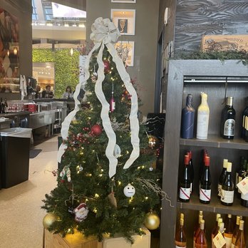 Vino Volo - Wine Bars Near Me - Los Angeles, California