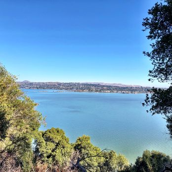 George Miller Trail - Hiking Near Me - Crockett, California