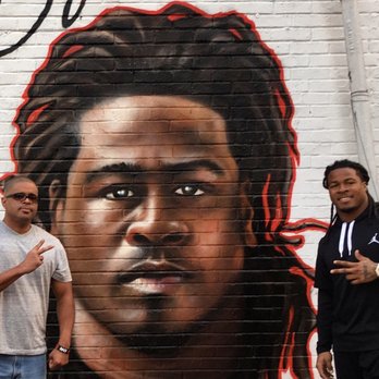 University Barber Shop - It was cool meeting Atlanta Falcons RB Devonta Freeman at University Barber Shop! - Barbers Near Me - Atlanta, Georgia University Barber Shop - It was cool meeting Atlanta Falcons RB Devonta Freeman at University Barber Shop! - Barbers Near Me - Atlanta, Georgia