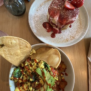 Hatch 44 Cafe - Farmers Vegan Bowl - Cafes Near Me - Metuchen, New Jersey