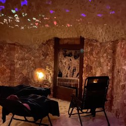 Salt Spa - Cozy chairs, and water feature