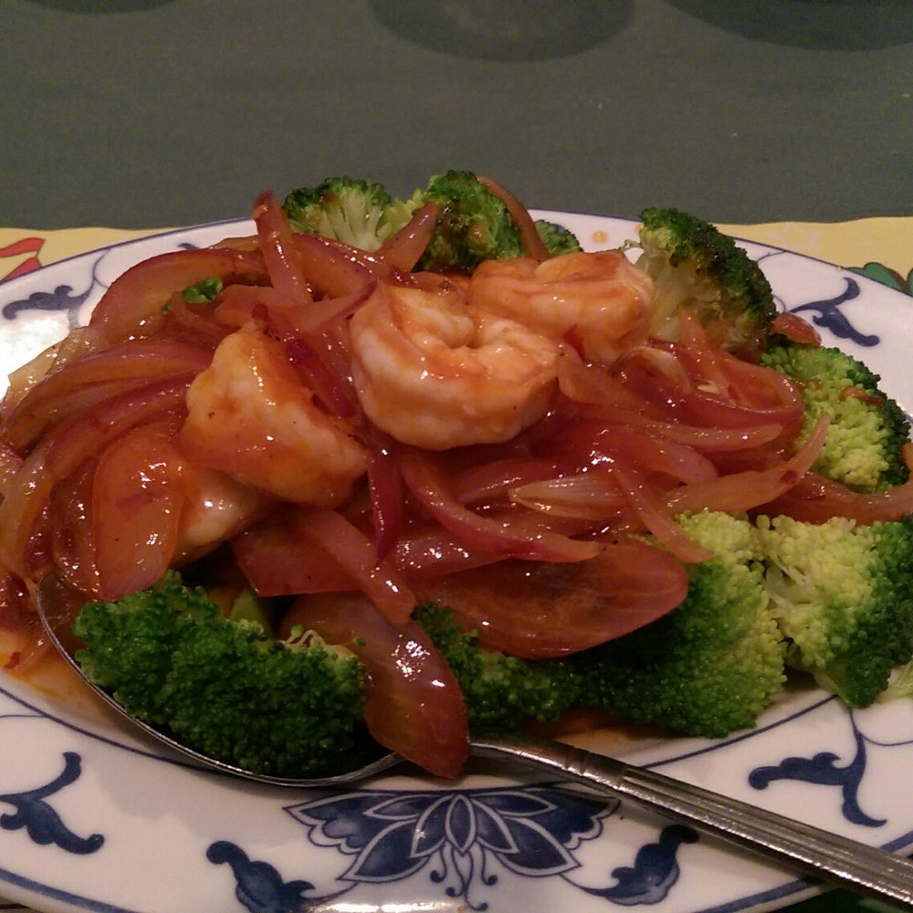 Hunan Kitchen - Shrimp with veggies and chili sauce - Chinese Near Me - Murrysville, Pennsylvania