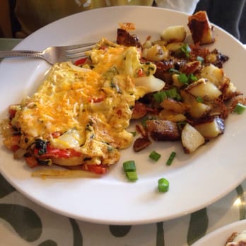 808 Grindz Cafe - Cafes Near Me - Lahaina, Hawaii