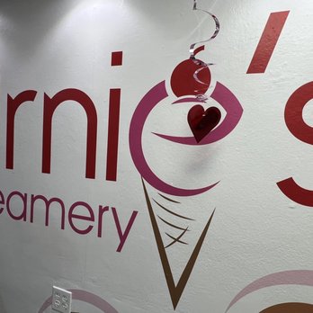 Arnie's Creamery - Ice Cream & Frozen Yogurt Near Me - Guaynabo, Puerto Rico