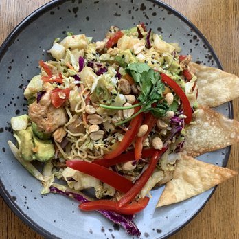 Reunion Kitchen + Drink - Thai Chicken & Noodle - New American Near Me - Laguna Beach, California Reunion Kitchen + Drink - Thai Chicken & Noodle - New American Near Me - Laguna Beach, California