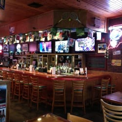Beef 'O' Brady's - New bar with more TVs!!
