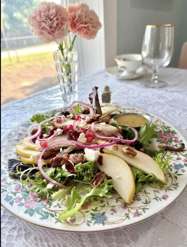 House of Tea & More Logo