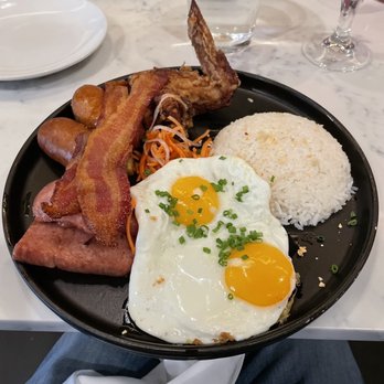 Bone Kettle - Island Plate with rice, eggs, spam, bacon, sausage, and chicken wing - Breakfast & Brunch Near Me - Pasadena, California Bone Kettle - Island Plate with rice, eggs, spam, bacon, sausage, and chicken wing - Breakfast & Brunch Near Me - Pasadena, California