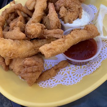 Brad's Restaurant - Seafood Near Me - Pismo Beach, California