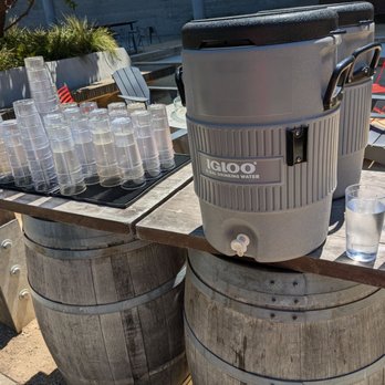 Fieldwork - Water, help yourself - Beer Bar Near Me - San Mateo, California