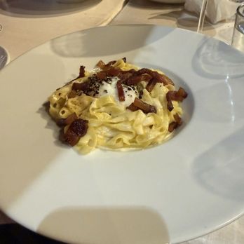 Arancino di Mare - Tagliatelle alla Carbonara - Italian Near Me - Honolulu, Hawaii