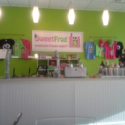 sweetFrog Premium Frozen Yogurt
