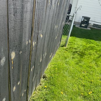 Upright Fence - Fences & Gates Near Me - Westland, Michigan Upright Fence - Fences & Gates Near Me - Westland, Michigan