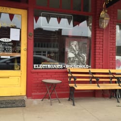 Upscale Thrift - Store front