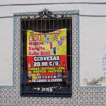 El Gallito - Promociones, foto enero 2015 - Dive Bars Near Me - Mérida, YUC El Gallito - Promociones, foto enero 2015 - Dive Bars Near Me - Mérida, YUC