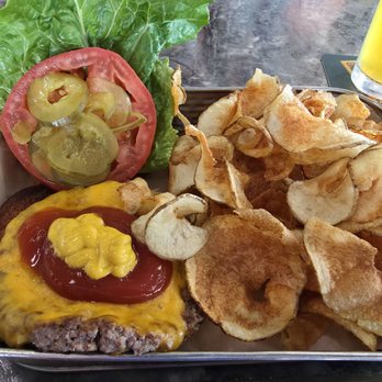 Mr Brews Taphouse - Cheeseburger with chips - Burgers Near Me - Madison, Wisconsin Mr Brews Taphouse - Cheeseburger with chips - Burgers Near Me - Madison, Wisconsin