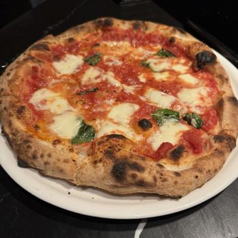 Moderna Bar & Pizzeria - Pizza Near Me - Austin, Texas Moderna Bar & Pizzeria - Pizza Near Me - Austin, Texas
