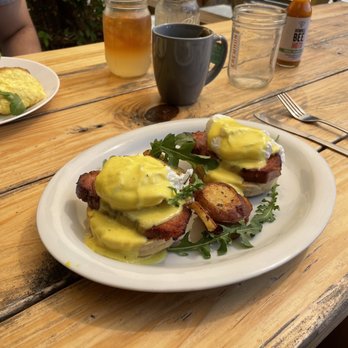 Humble Bee - Breakfast & Brunch Near Me - Northridge, California Humble Bee - Breakfast & Brunch Near Me - Northridge, California