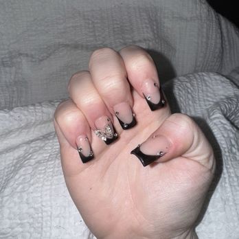 Nails Place - do not reccomend - Nail Salons Near Me - Yulee, Florida