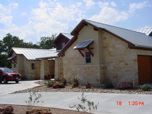 Slide of Jr Guerrero Roofing