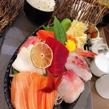Michi Sushi - Japanese Near Me - North York, Ontario