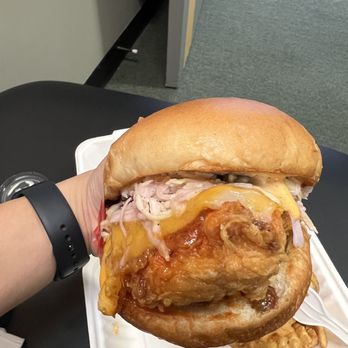 Frying Pan - a chicken sandwich on a paper plate - Food Trucks Near Me - Vancouver, British Columbia