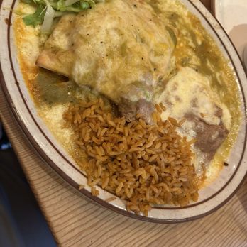 La Choza Restaurant - Stuffed Sopapilla - New Mexican Cuisine Near Me - Santa Fe, New Mexico