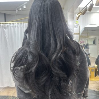 Ellie’s Secret Salon - Layering and styling - Hair Stylists Near Me - Irvine, California Ellie’s Secret Salon - Layering and styling - Hair Stylists Near Me - Irvine, California