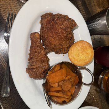 Willie Mae’s NOLA - fried chicken and candied yams - Soul Food Near Me - New Orleans, Louisiana Willie Mae’s NOLA - fried chicken and candied yams - Soul Food Near Me - New Orleans, Louisiana