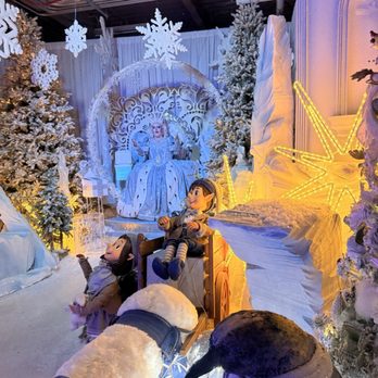Santa’s Secret - Music Venues Near Me - Los Angeles, California Santa’s Secret - Music Venues Near Me - Los Angeles, California