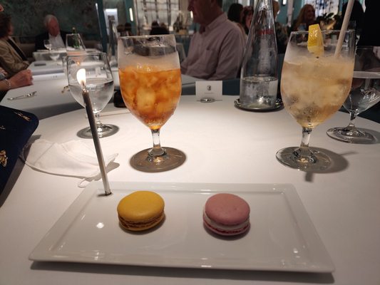 Petrossian at Tiffany by null