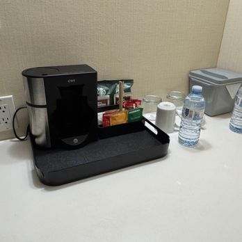 Coast Kamloops Hotel & Conference Centre - coffee maker - Hotels Near Me - Kamloops, British Columbia