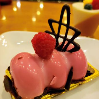 Jeng Chi - Raspberry Dark Chocolate Mousse - Bakeries Near Me - Richardson, Texas