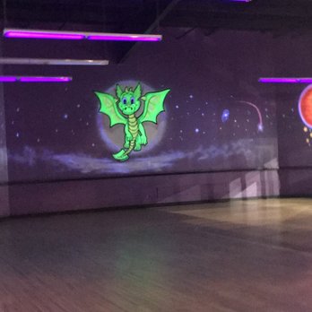 Blazer's Fun Zone - Cute decor. Not sure it's changed since the last I was here several years ago. - Skating Rinks Near Me - Radcliff, Kentucky