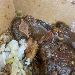Coco Jerk - Zooming in on the tiny oxtail