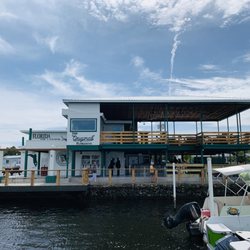 Florida Cracker Riverside Resort