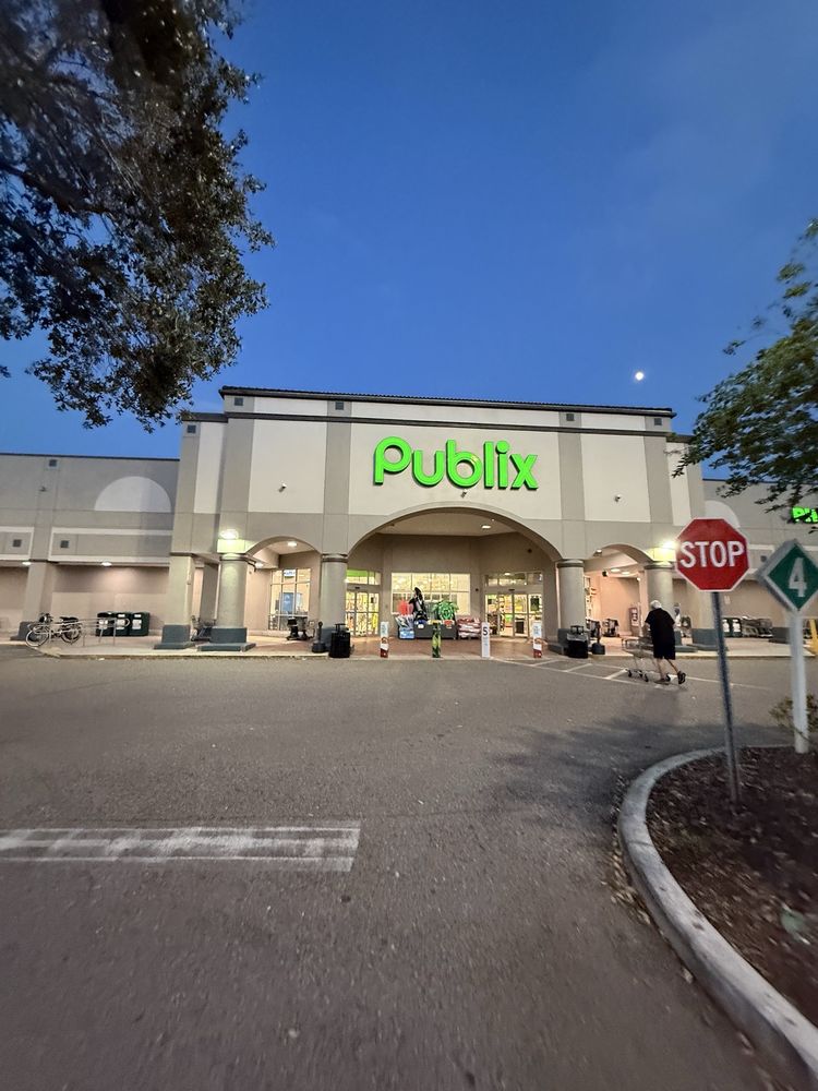 Publix Super Markets Logo