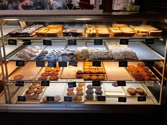 Fratelli Authentic Italian Baking by null